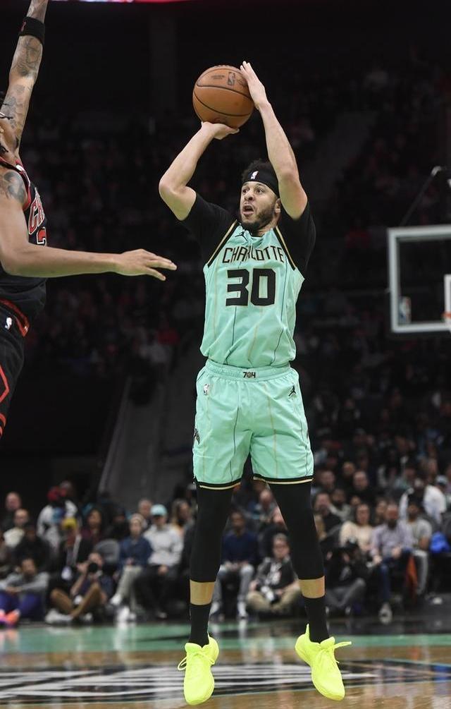 NBA常规赛倒计时;夏洛特黄蜂冲刺阶段内部沟通;细节引发关注;媒体盛赞;赛季目标并未改变的简单介绍 NBA常规赛倒计时;夏洛特黄蜂冲刺阶段内部沟通;细节引发关注;媒体盛赞;赛季目标并未改变的简单介绍