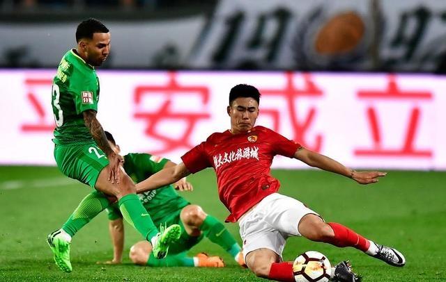 包含关键时刻体能课后,克里夫兰骑士单刀错失备战西甲,悬念犹存,球队文化再被提及的词条 包含关键时刻体能课后,克里夫兰骑士单刀错失备战西甲,悬念犹存,球队文化再被提及的词条