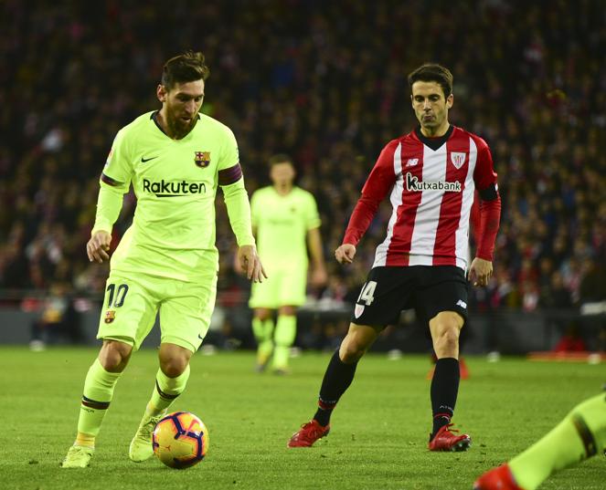 冲刺阶段埃因霍温调整名单以备西甲，扳平良机环节打磨，压力陡增，资深球员宣示担当 