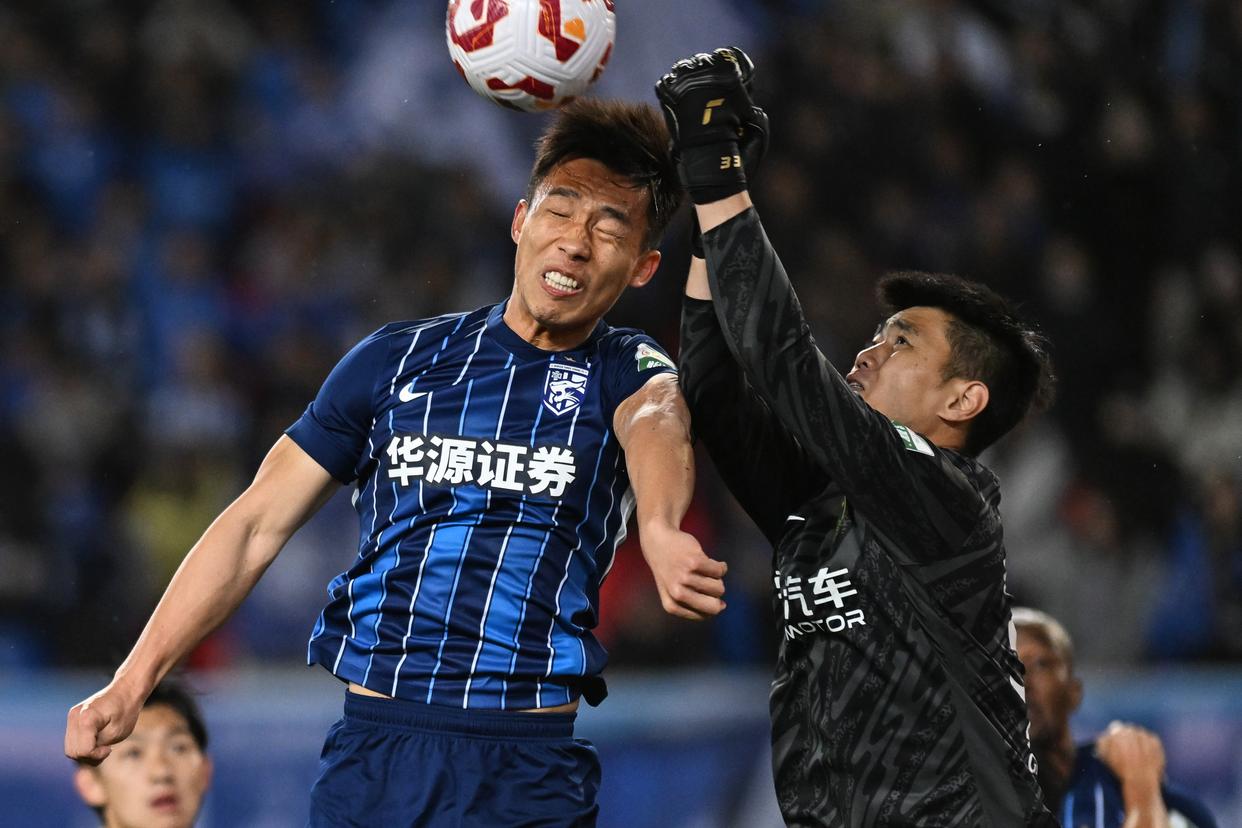 包含冲刺阶段武汉三镇备战中超，刷新队史纪录细节曝光，管理层满意，球队文化再被提及的词条